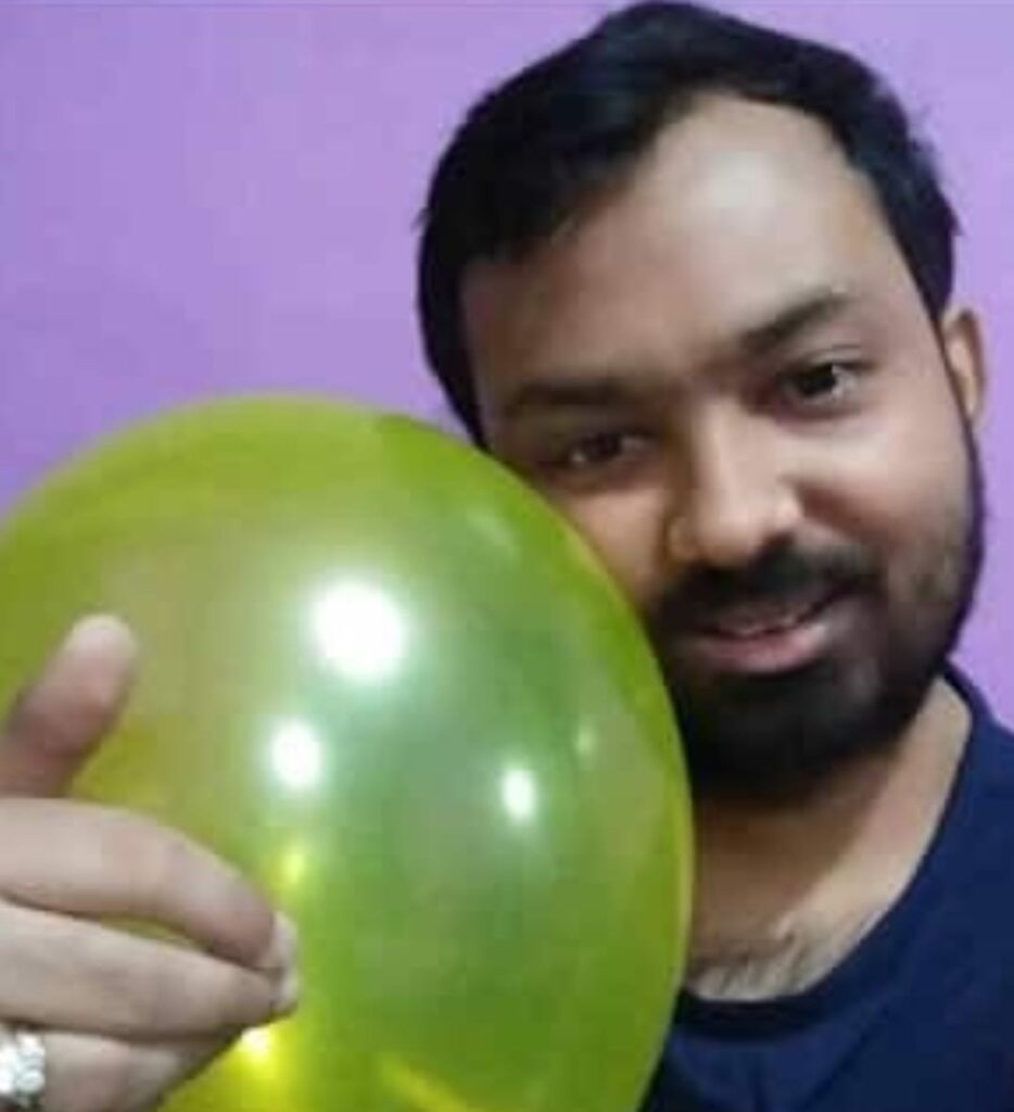Man heeft relatie met ballonnen en omschrijft zijn gevoelens tot in de kleinste details