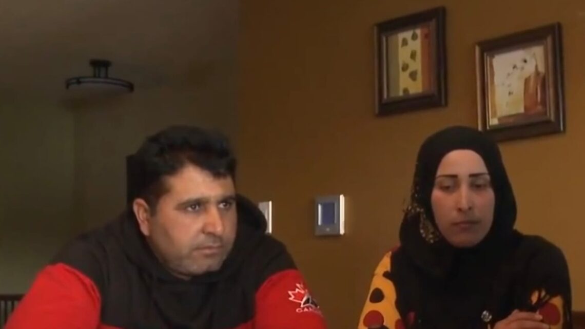 Khalid en Dounia niet blij met buren: Khalid en Dounia niet blij met buren: