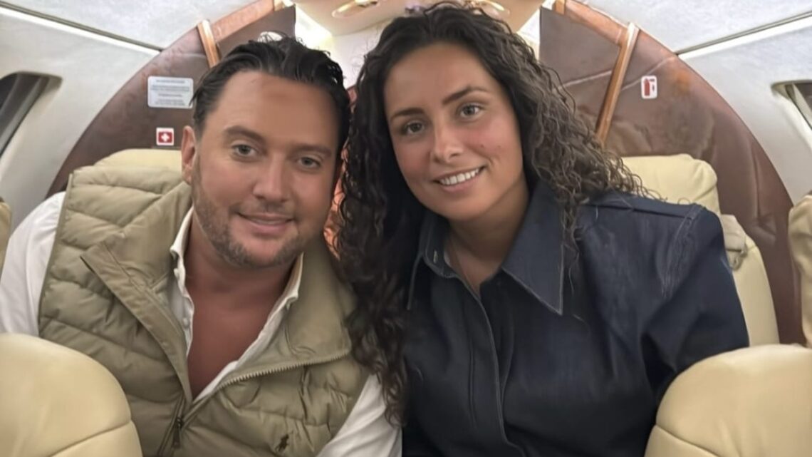 Dikke streep door trouwplannen van Tino Martin en Kimberley: ‘Er komt geen bruiloft’ Dikke streep door trouwplannen van Tino Martin en Kimberley: ‘Er komt geen bruiloft’