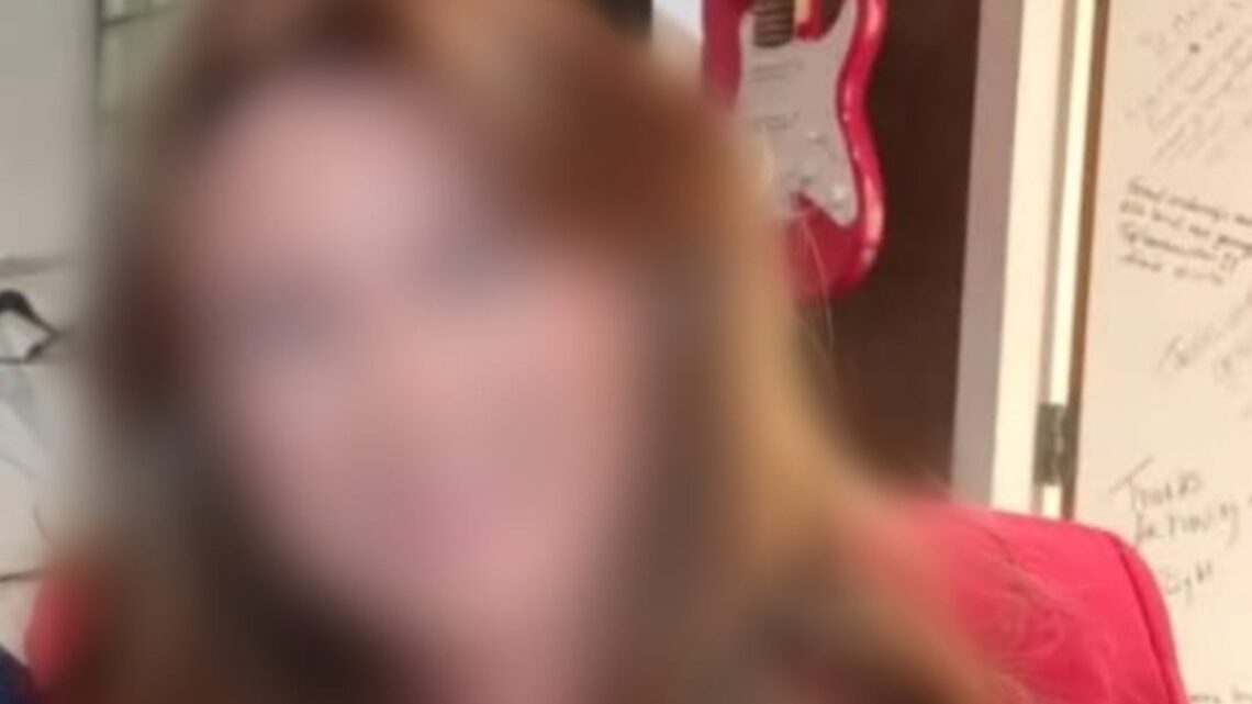 Deze bekende dame zou graag in de Playboy willen staan: ‘Ze mogen me bellen’ Deze bekende dame zou graag in de Playboy willen staan: ‘Ze mogen me bellen’