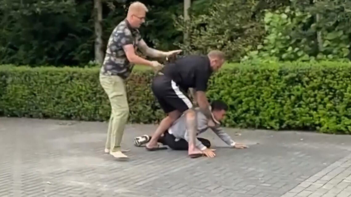 Nieuwe Nederlander wordt betrapt tijdens poging inbreken auto! Eigenaar grijpt hem! Nieuwe Nederlander wordt betrapt tijdens poging inbreken auto! Eigenaar grijpt hem!