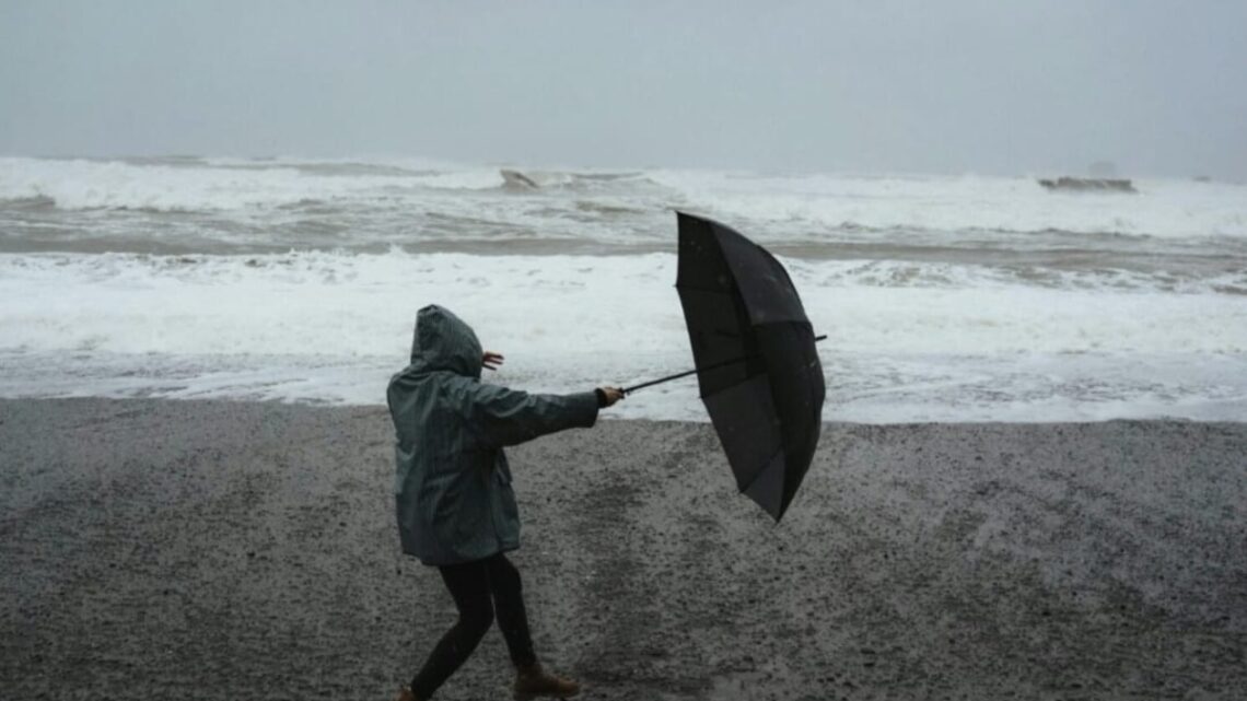 Onstuimig herfstweer op komst: buien, hagel en zelfs kans op storm! Onstuimig herfstweer op komst: buien, hagel en zelfs kans op storm!