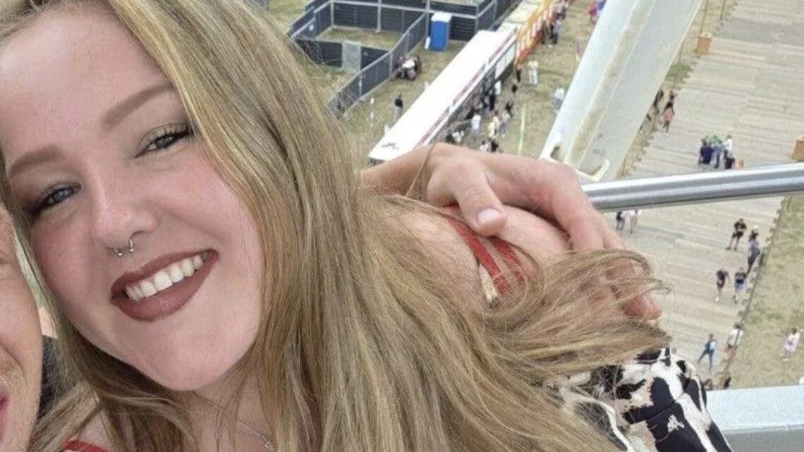 Mathilde Keuter (Urk!) deelt eerste foto’s met nieuwe liefde: Hij is echt superlief! Mathilde Keuter (Urk!) deelt eerste foto’s met nieuwe liefde: Hij is echt superlief!